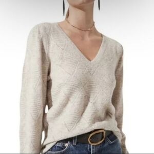 Astr V-Neck Cream Sweater